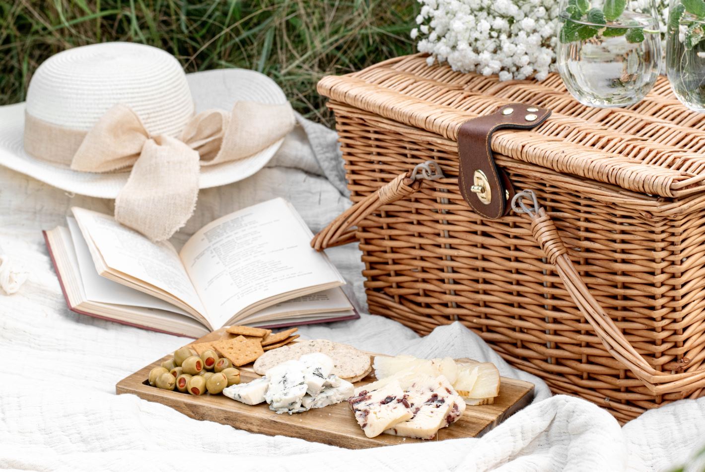 Eleganza in Viaggio Come Rendere Indimenticabile Ogni Picnic On the Road